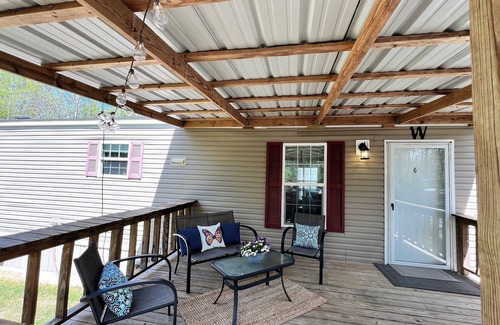 Ferndale House | Cozy, comfortable 2bd/2ba home in the Heart of Arkansas