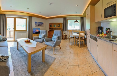 Hippach Apartment | Cozy, comfortable apartment in a sunny, quiet location with magnificent panoramic views