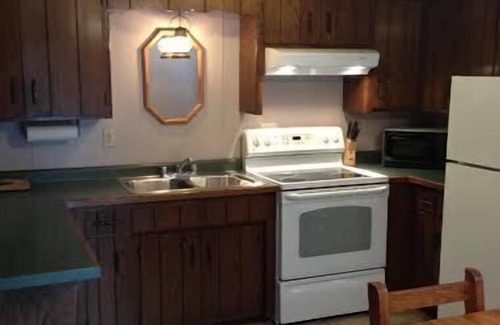 Stambaugh Ski Chalet | Cozy, comfy, rustic ski chalet at the foot of Ski Brule ski mountain