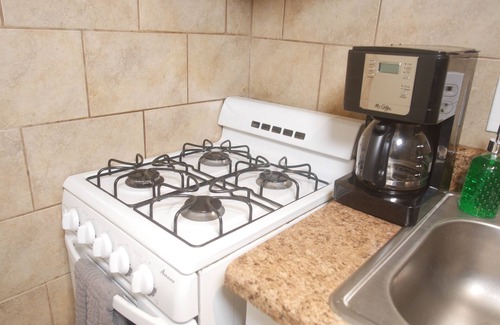 Atlanta Condo | Cozy Condo near Buckhead and Mercedes Benz Stadium w/Free Parking