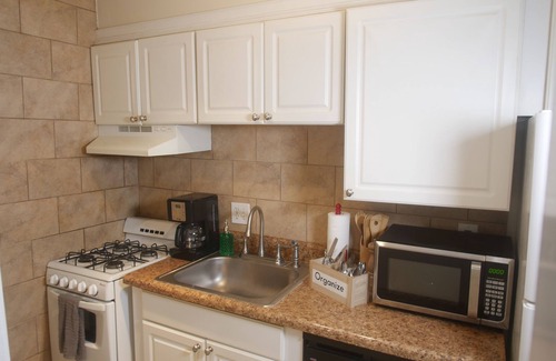 Atlanta Condo | Cozy Condo near Buckhead and Mercedes Benz Stadium w/Free Parking