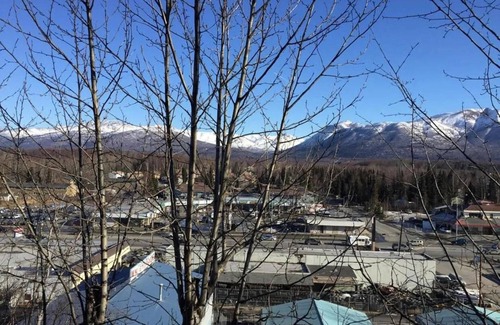 Northeast Anchorage Condo | Cozy condo with great views