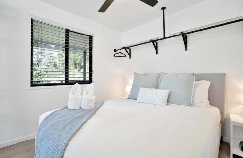 Peachester House | Cozy Cottage at Sunshine Grove