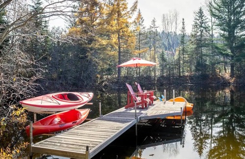 Wentworth-Nord Ski Chalet | Cozy cottage by the water