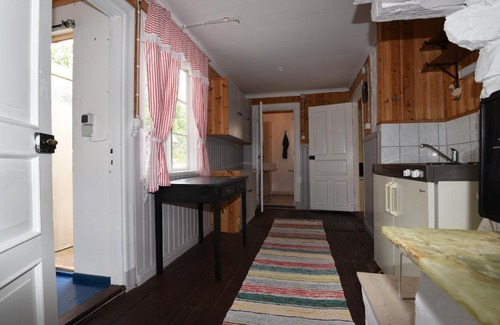 Alsterbro House | Cozy cottage close to nature in Alsterbo