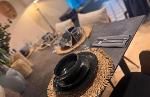 Holbrooks House | Cozy Cottage Coventry self check-in after 3pm Price for 2 people