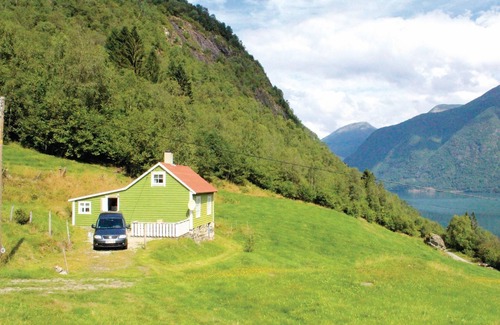 Sogndal House | Cozy cottage located in beautiful natural surroundings with beautiful views over the fjord.