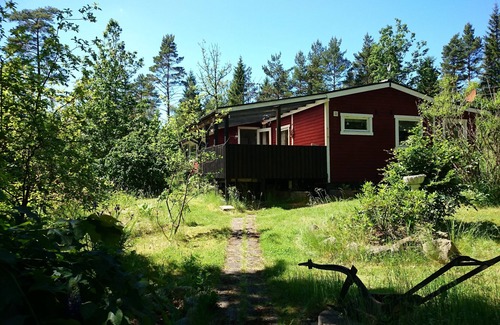 Hallaryd Cottage | Cozy cottage near the lake, including free Wi-Fi and own rowing boat
