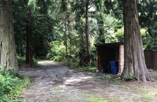 Lake Morton-Berrydale House | Cozy Cottage on a LAKE!