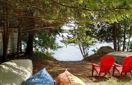 Wayne Cottage | Cozy Cottage on Beautiful Pocasset Lake in Wayne, Maine
