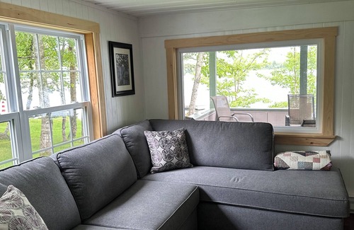 Hampton Cottage | Cozy cottage on Rumsey Lake, for your family vacation!