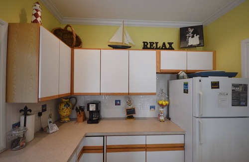 Northport Cottage | Cozy cottage with beautiful Sandy Beachfront on Lake Michigan, Sunsets! A/C.