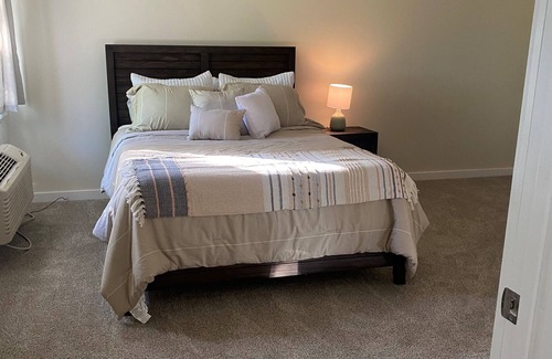 Mendon Apartment | Cozy country apartment minutes away from local attractions.