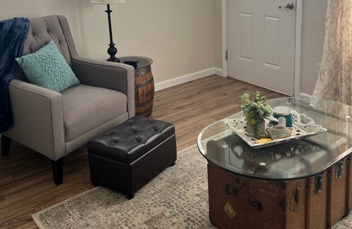 Hermosa Cottage | Cozy Country Cottage in the Black Hills of SD! Minutes from Custer State Park!