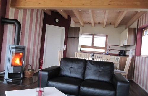Irmenach House | Cozy country house "Roter Milan" with fantastic views
