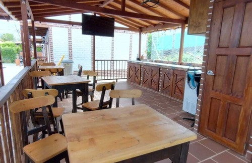 Sopetran Cottage | Cozy country retreat close to the mountains.