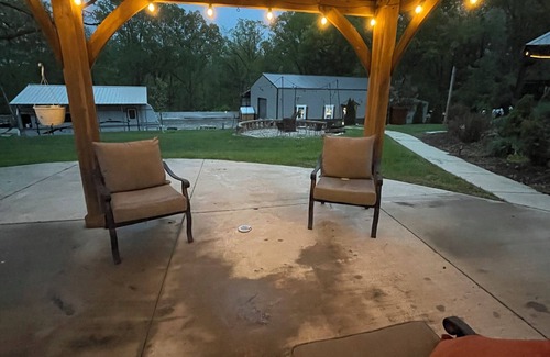 Pacific Apartment | Cozy country setting 4 miles from route 66