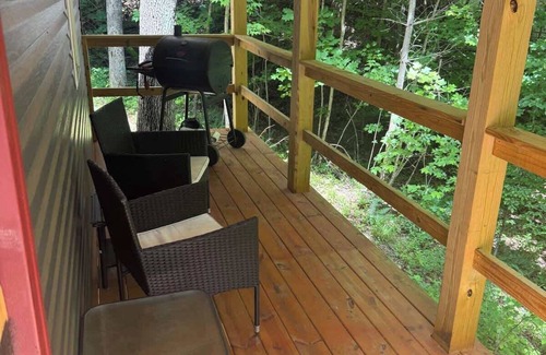Primrose Cabin | Cozy Couples/Climbing Getaway in Heart of RRG!