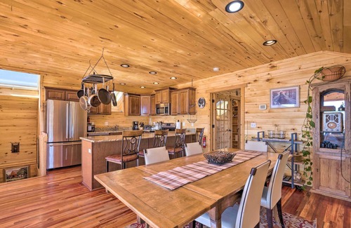 Victor Cabin | Cozy Cripple Creek Cabin w/ Mountain Views!