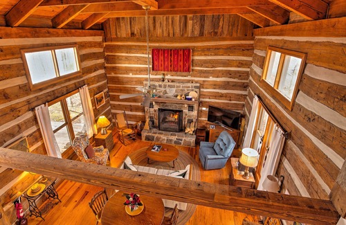 Beersheba Springs Cabin | Cozy Cumberland Mountain Cabin w/Stunning Views!