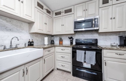 Cypress Apartment | Cozy & Cute Home|2BD/1BR