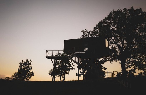 Sellano Cabin | Cozy design tree house, your retreat in the middle of the Umbrian mountains.