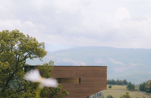 Sellano Cabin | Cozy design tree house, your retreat in the middle of the Umbrian mountains.
