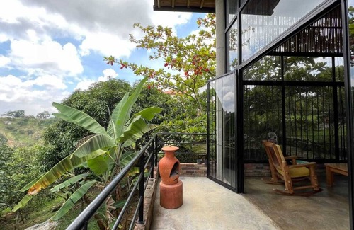 Floridablanca Ski Chalet | Cozy Designed Family Chalet surrounded by nature - 15 mins to city