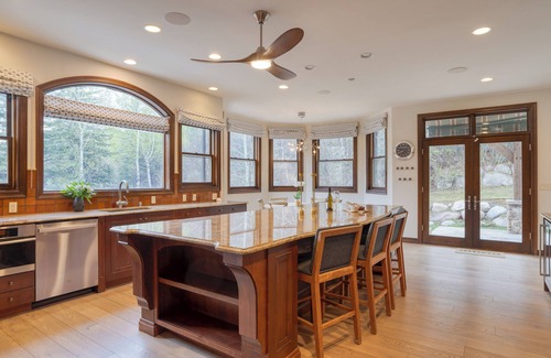 Edwards House | Cozy Edwards Retreat w/Fireplace, Piano, Near Vail | Osprey Nest by AvantStay