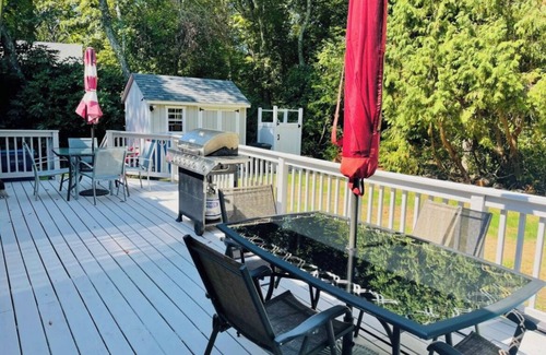 North Falmouth House | Cozy Falmouth Summer Rental - Less than 1 mile from the beach! Pets considered!
