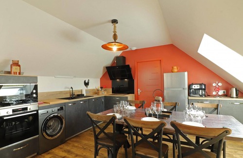 Athis-Val de Rouvre Cottage | Cozy Family Retreat with Private Spa, Garden, & Nearby Nature Trails
