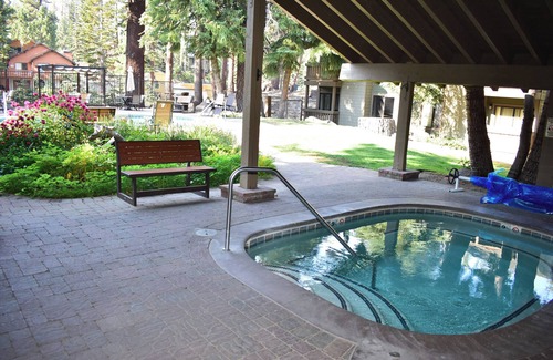 Mammoth Lakes Condo | Cozy, Family-Friendly Escape, #143 is next to complex amenities!