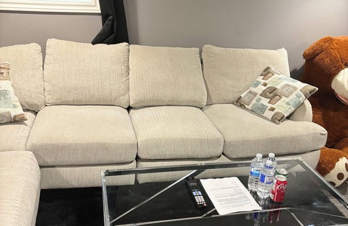 East Windsor House | Cozy Family Room with King Size Bed and attached Room all for One Price
