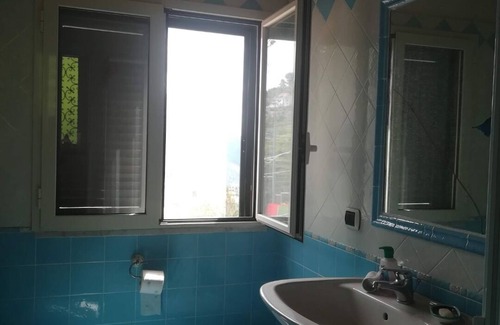 Scala Villa | Cozy family sized villa,10 minutes drive from beach,10 minutes walk from Ravello