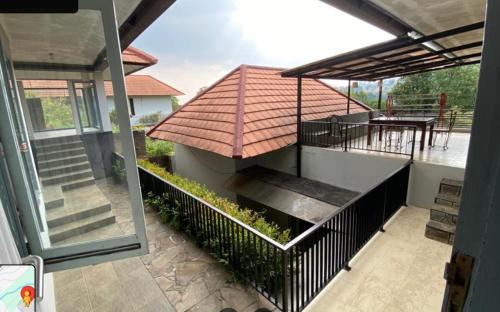 Bandung Villa | Cozy Family Villa