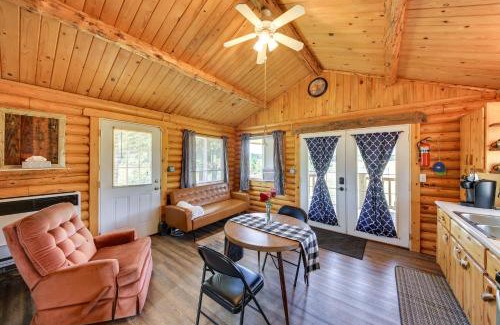 Trout Creek House | Cozy Farm Cabin - 9 Mi to Trout Creek!