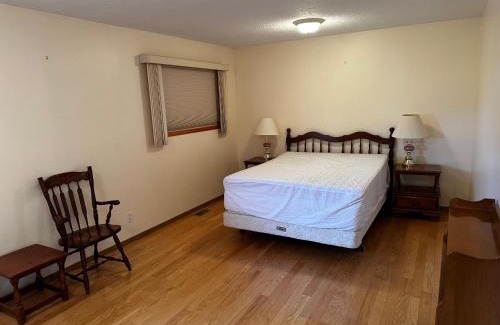 Williams Lake Bed & Breakfast | Cozy Farmhouse B&B Retreat