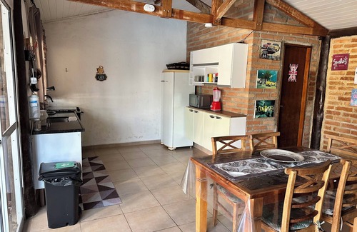 Portao House | Cozy farmhouse in Atibaia, gated community with concierge, pet friendly