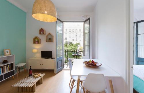 La Sagrada Familia Apartment | Cozy Flat With Unbeatable Views to Sagrada Familia