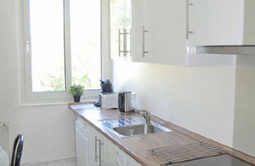 Westend Apartment | Cozy furnished apartment with balcony, quiet, central, long term rental