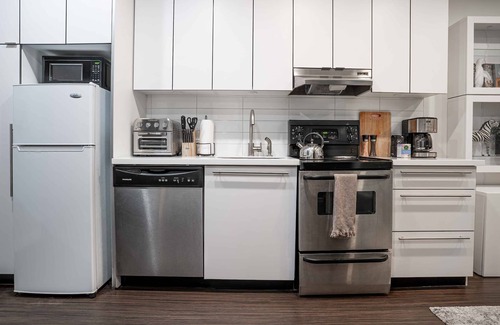 Gastown Condo | Cozy Gem in Historic Gastown