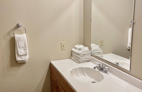 Graham RV Rental | Cozy getaway with beautiful views on one of the most picturesque lakes in Texas.