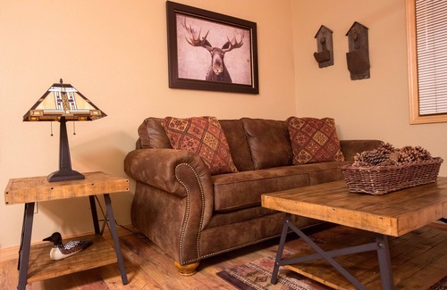 Cody Cabin | Cozy Guest House! Month of October Discount-150/night!