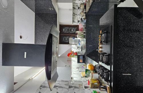 Mylapore Tiruvallikk House | Cozy Guest Room with shared kitchen and living in Chennai with Shared Facilities