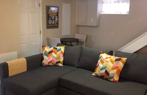 Mount Lebanon Apartment | Cozy guest suite in the heart of Mt. Lebanon