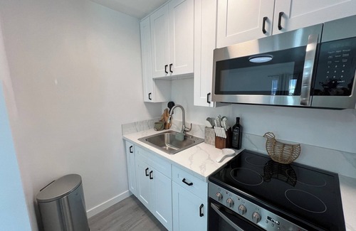 Whittier Apartment | Cozy guest suite w/kitchen & patio - great location- Disney-Beaches-DTLA-Uptown