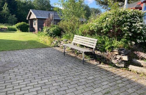 Leknes House | Cozy guesthouse in quiet area of central Leknes