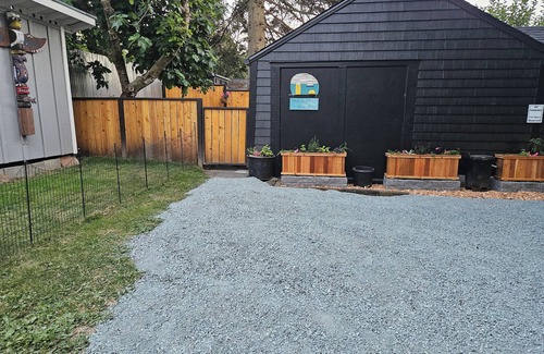Arbor Heights House | Cozy Guesthouse in Seattle, Sleeps 4+ Adults