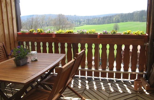 Nienover Apartment | Cozy holiday apartment, surrounded by wood and grassland, chimney, pets allowed
