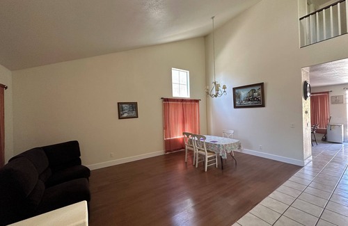 Spring Valley House | Cozy Home 1-1